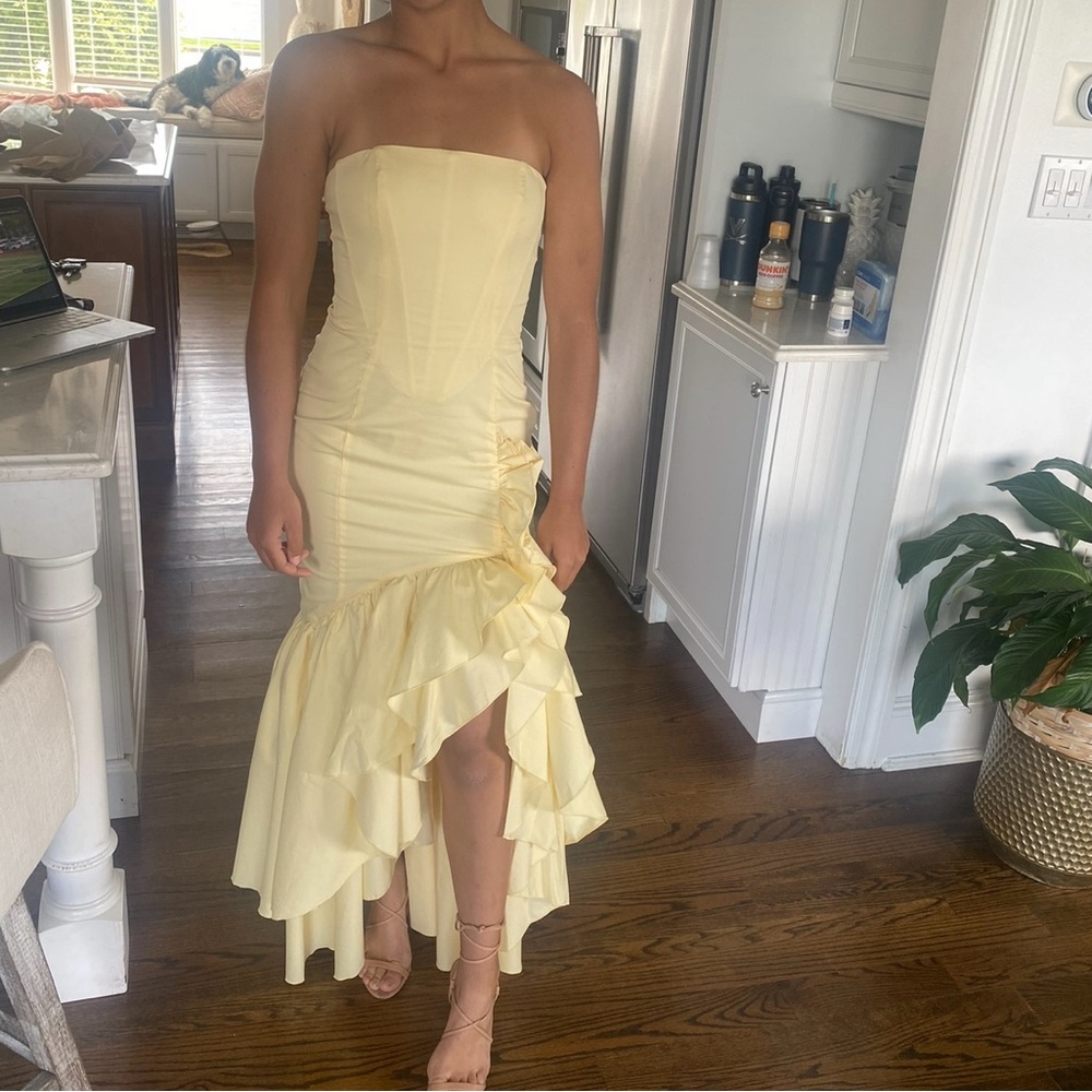 Yellow Strapless Sheath Dress for Wedding Guests